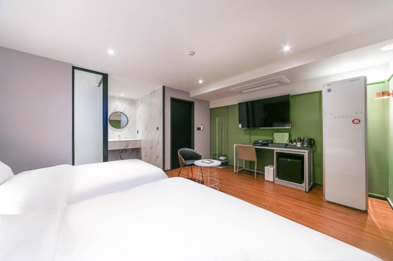 Pohang Brown Dot Hotel Exterior photo
