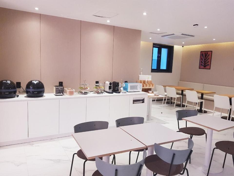 Pohang Brown Dot Hotel Exterior photo